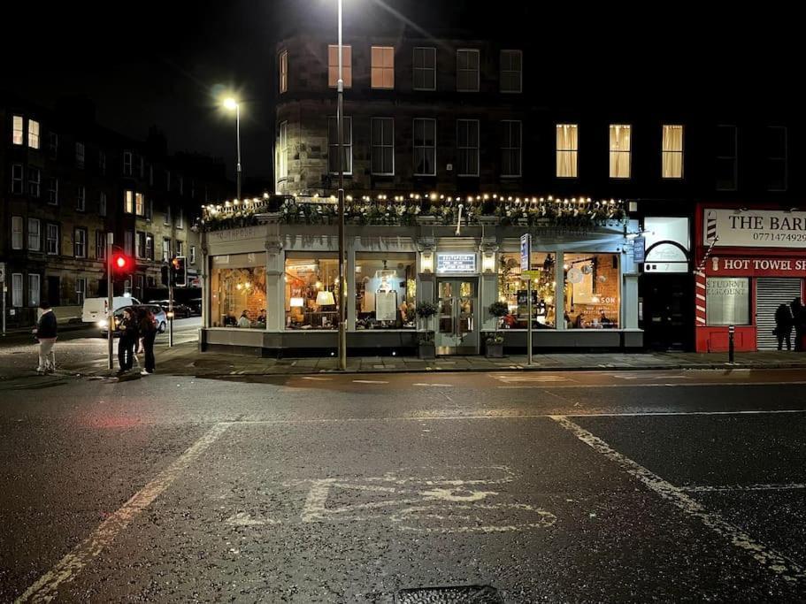 Oxford * Edinburgh