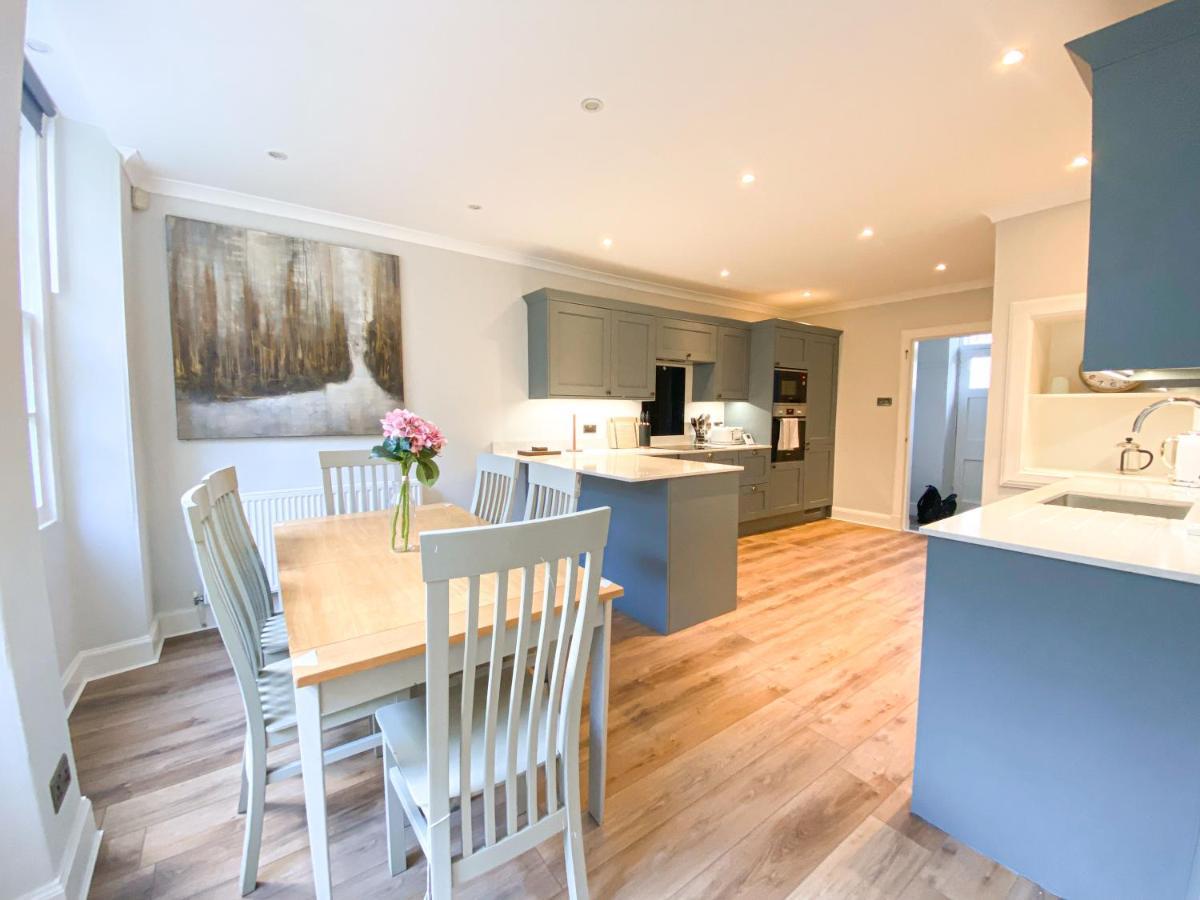 Sophisticated 3br With Garden, Quiet New Town Lane Apartment Edinburgh