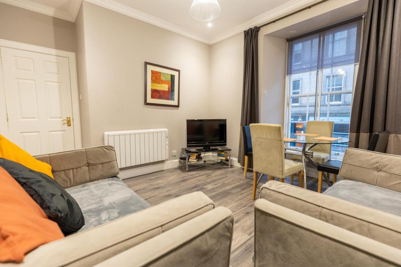 Two Bedroom Within Walking Distance To Centre Appartement