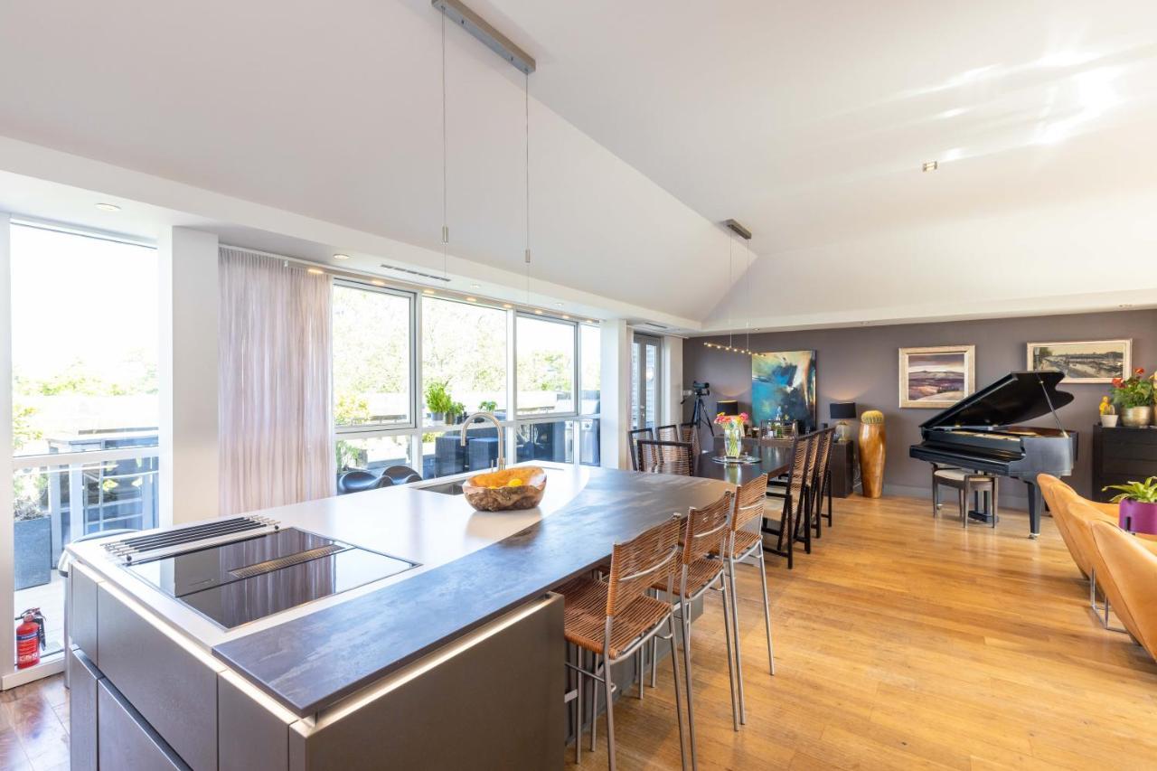 Apartment Joivy Beautiful Penthouse With Terrace & Jacuzzi Edinburgh
