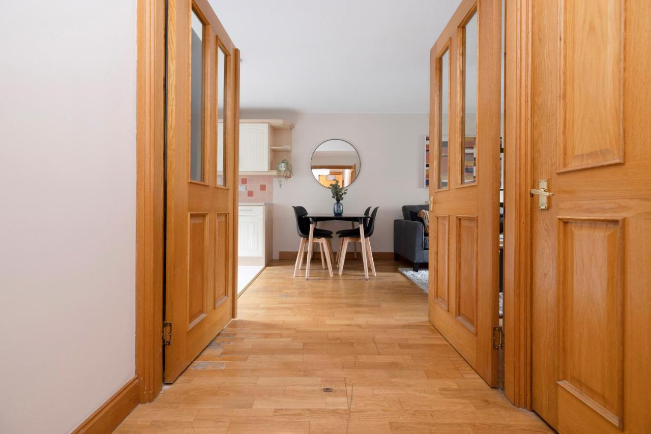 Joivy Bright And Cosy Flat Near The Scotland Gallery Apartment *