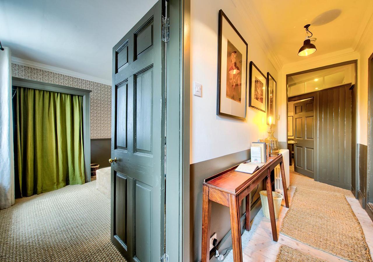 The Rock House - Terrace - In Heart Of The Apartment Edinburgh