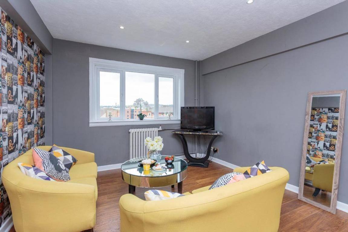 Gorgeous 3-bed Flat, 15 Minutes To Centre *