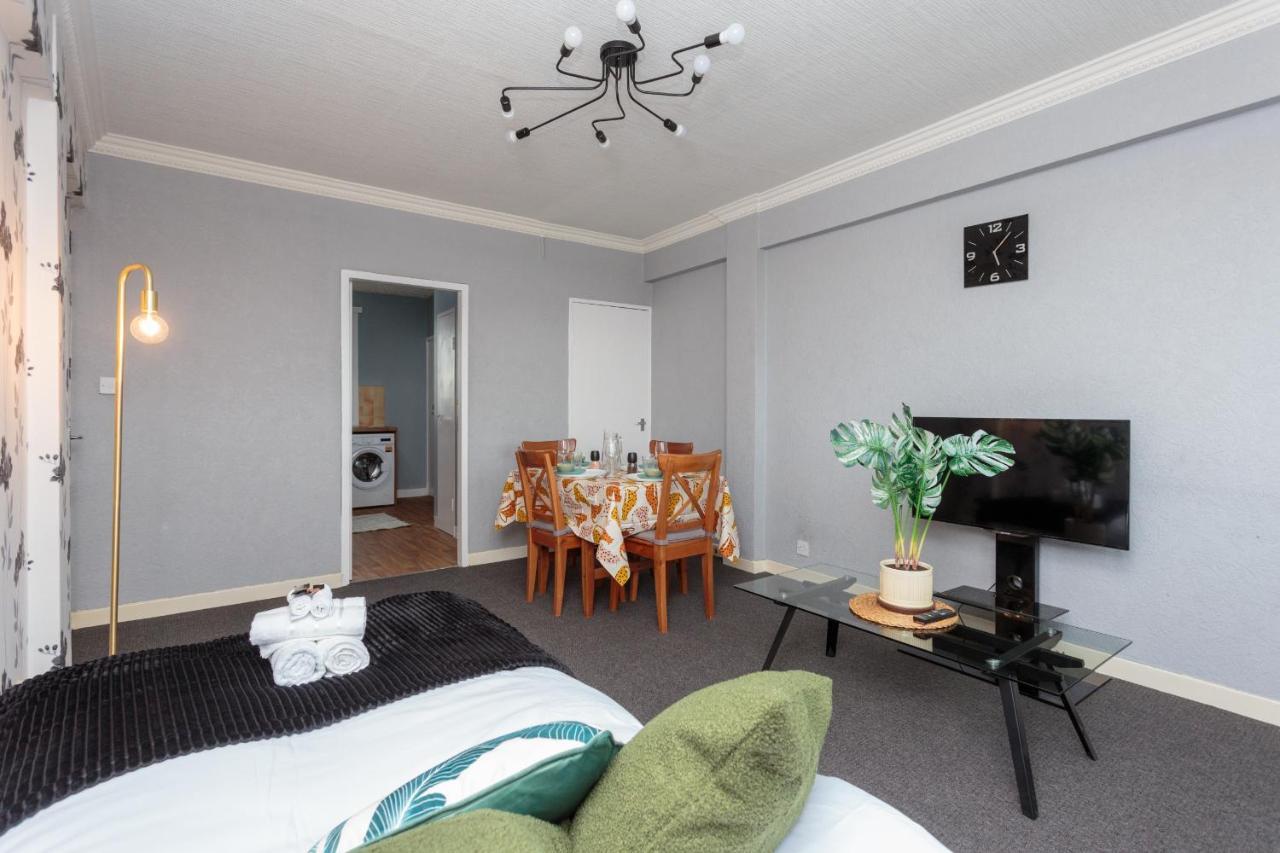 Spacious 3db -15 Minutes From Centre