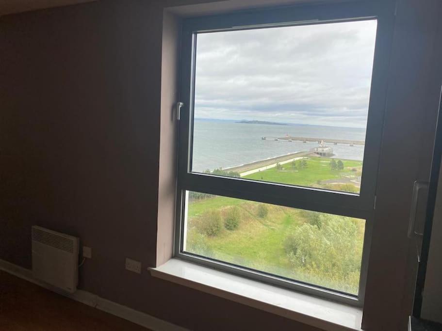 Apartment Modern 2 Bed With Stunning Seaside View Edinburgh