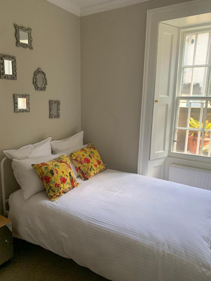 Apartment Chic 2b Centre Flat & Patio , Close To Castle