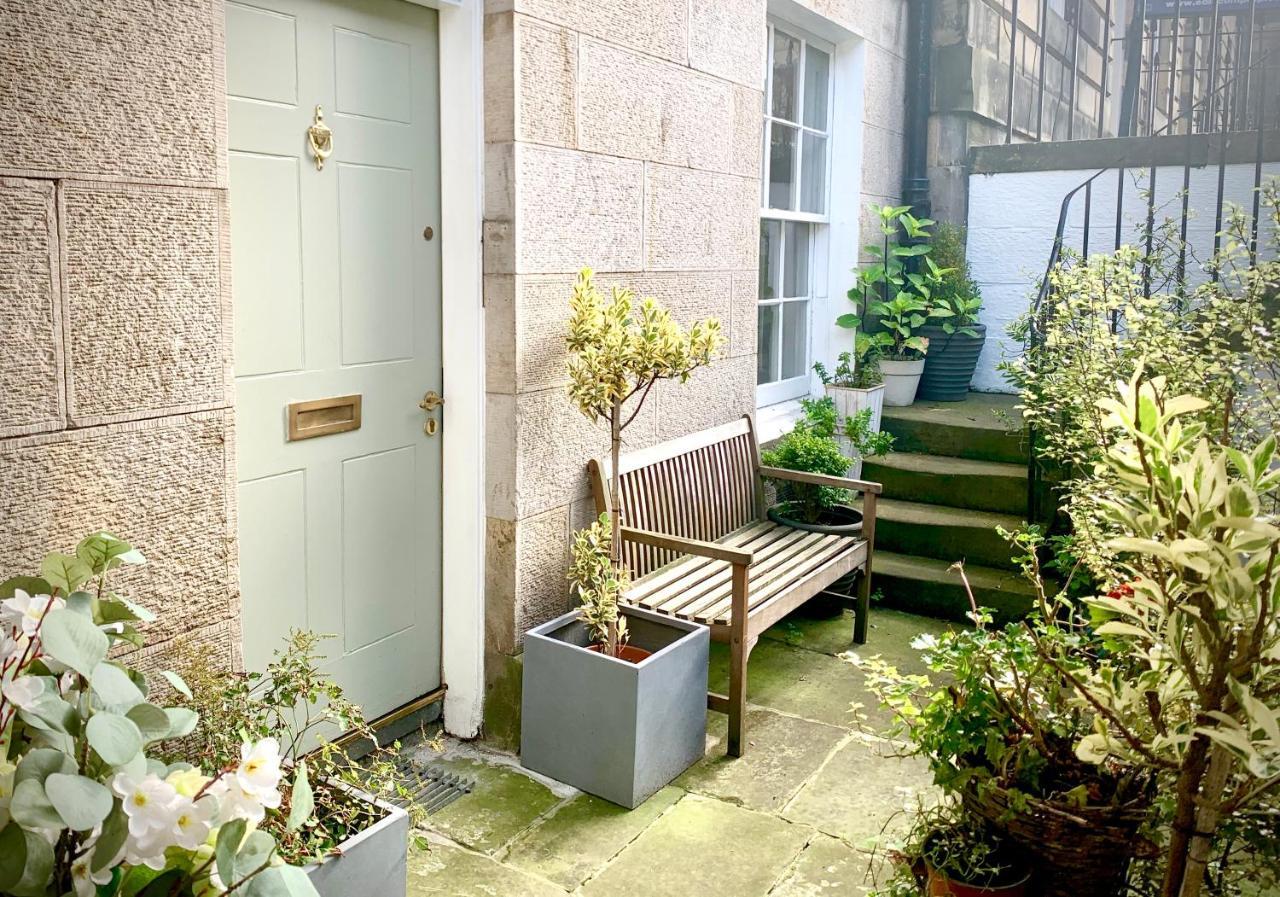 Chic 2b Centre Flat & Patio , Close To Castle