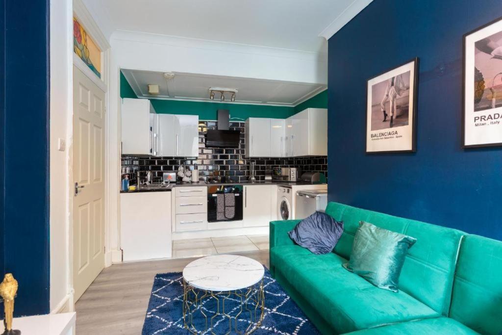 Beautiful Boutique Abode - Sleeps 4 Apartment Edinburgh