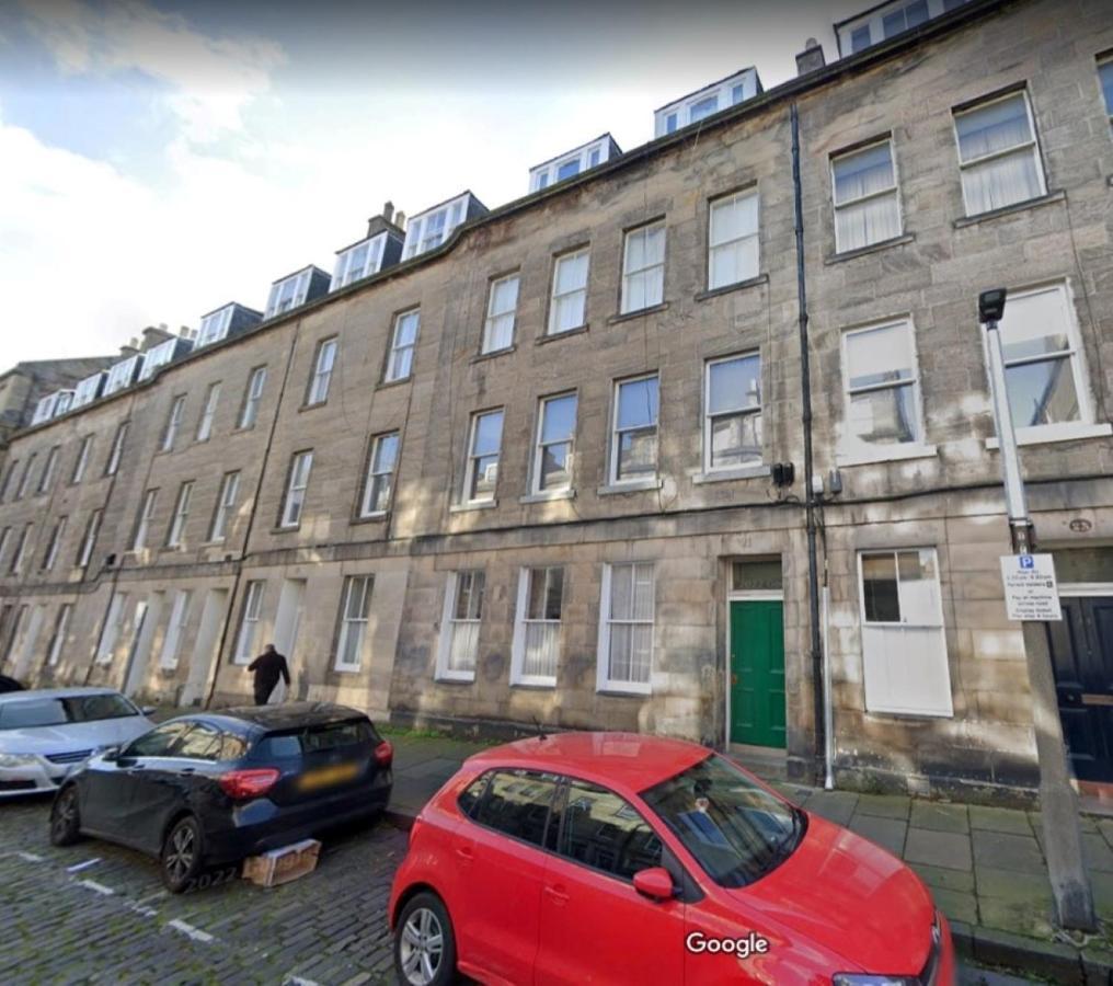 Apartment Modern, Bright & Spacious 3 Bedroom In The Heart Of The Centre - Double Beds - Sleeps Up To 6 Guests EDI