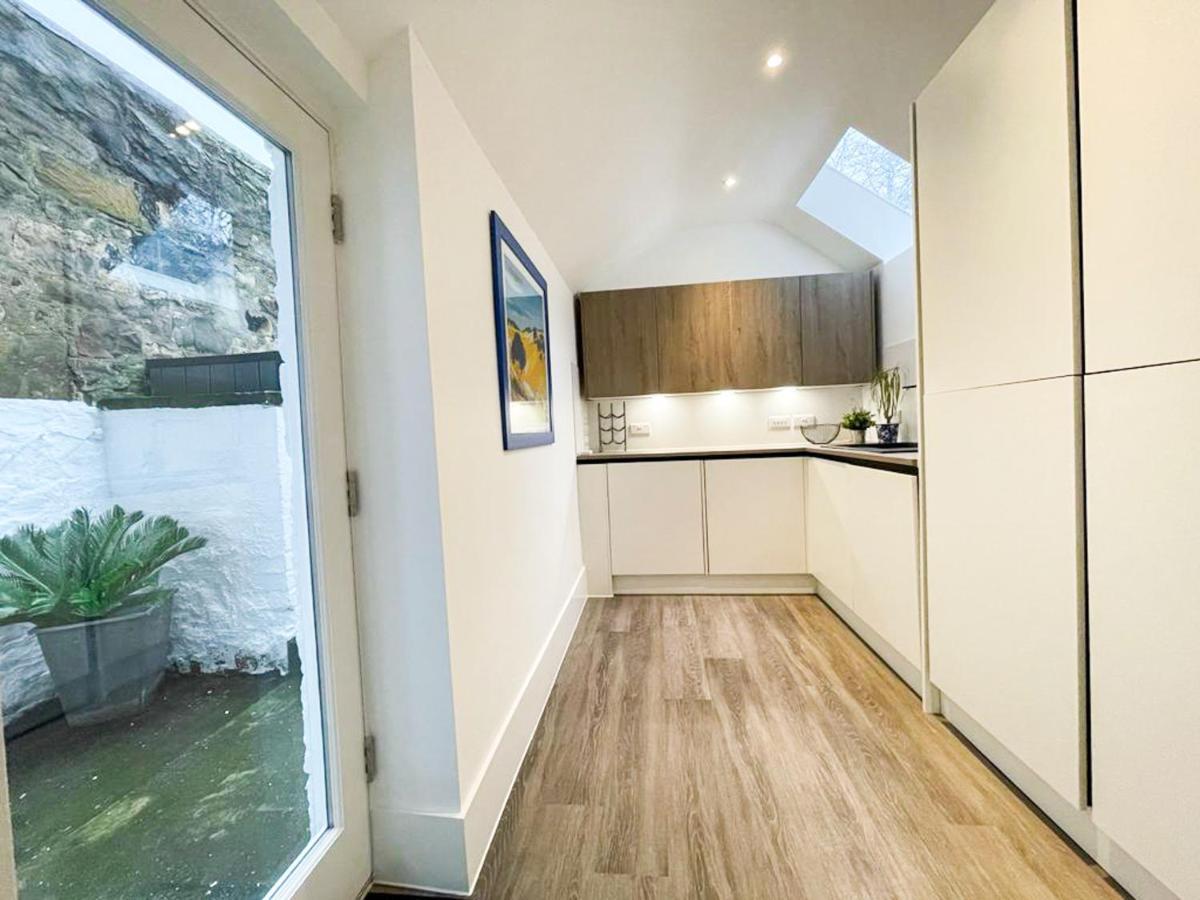2bed, Private Garden & Fireplace, Near Water Of Leith * Edinburgh