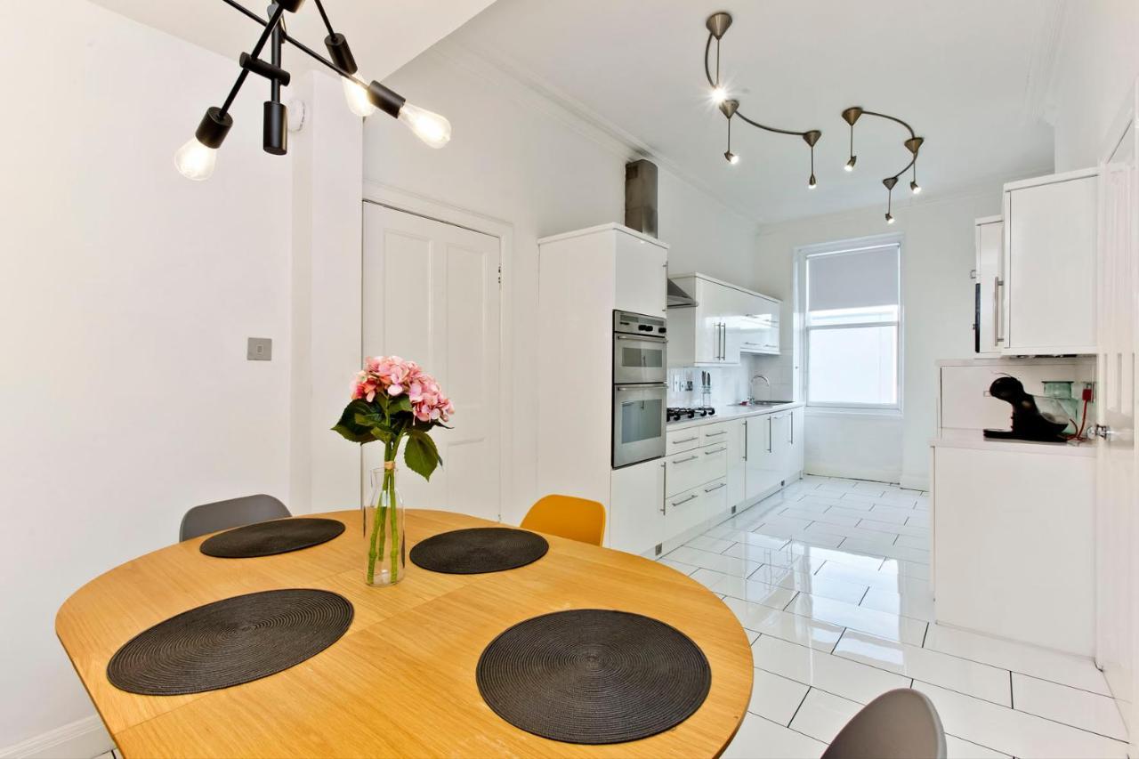 Exquisite & Lively With Fireplace & Panoramic Views * Édimbourg