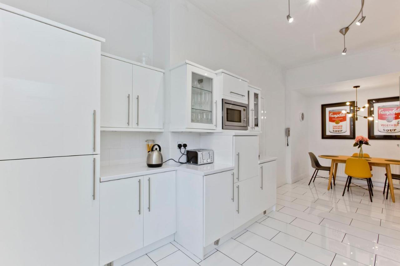 Exquisite & Lively With Fireplace & Panoramic Views Appartement
