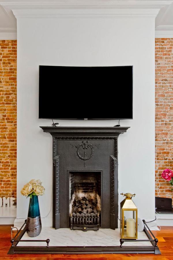 Exquisite & Lively With Fireplace & Panoramic Views