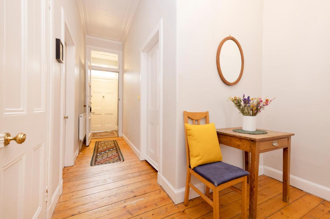 Joivy 3-bed Meadows Flat Near Castle *
