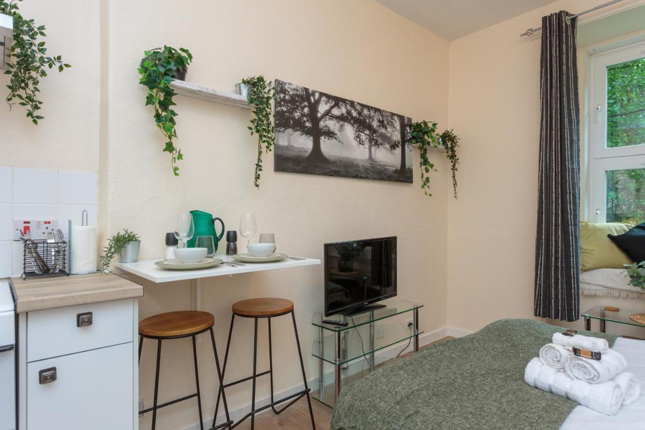 Cozy 1b Groundfloor - 8 Minute From Centre Apartment