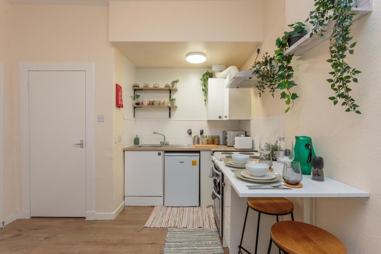 Cozy 1b Groundfloor - 8 Minute From Centre * Edinburgh