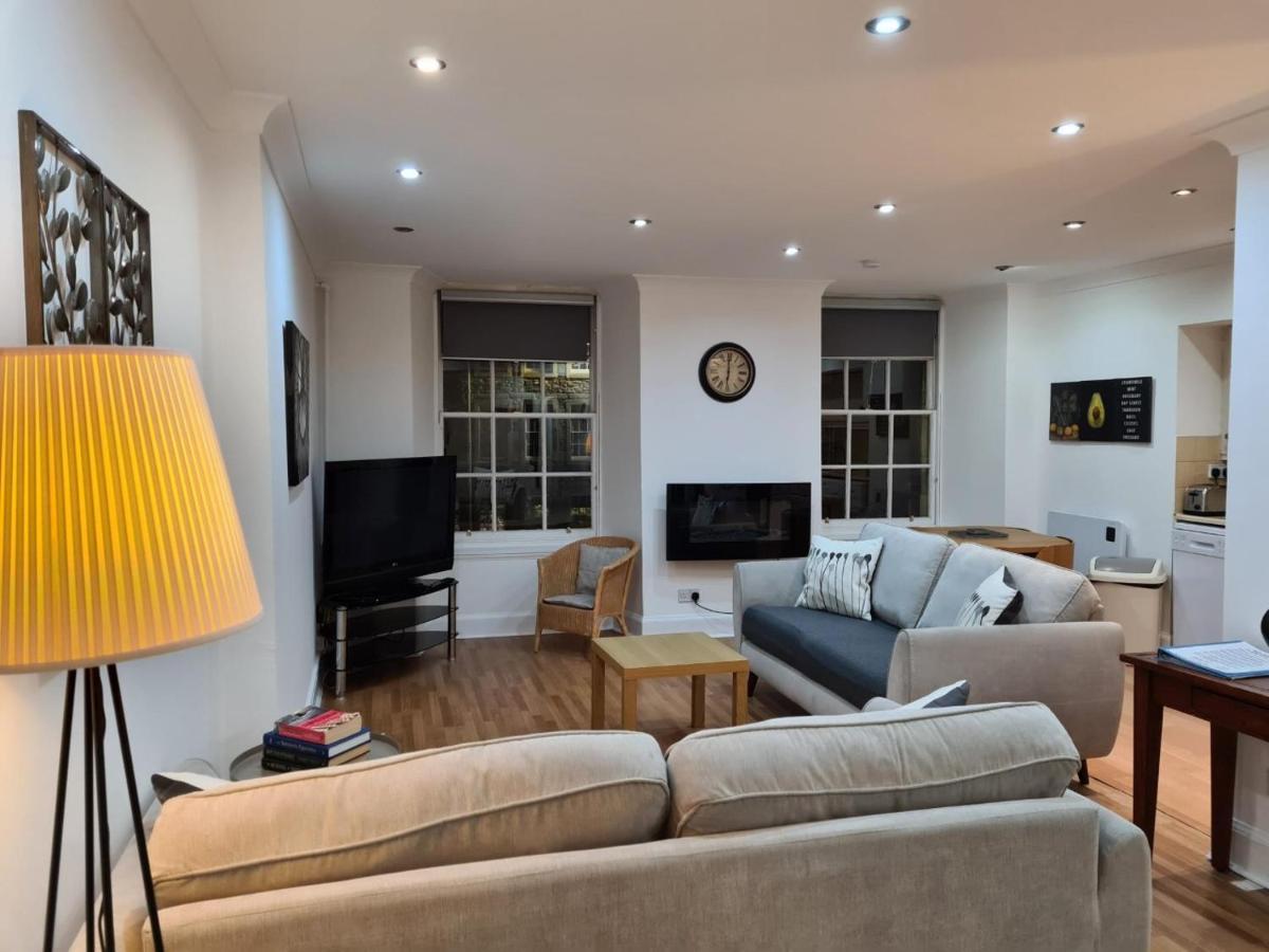 4 New Assembly Close - Royal Mile Apartment *