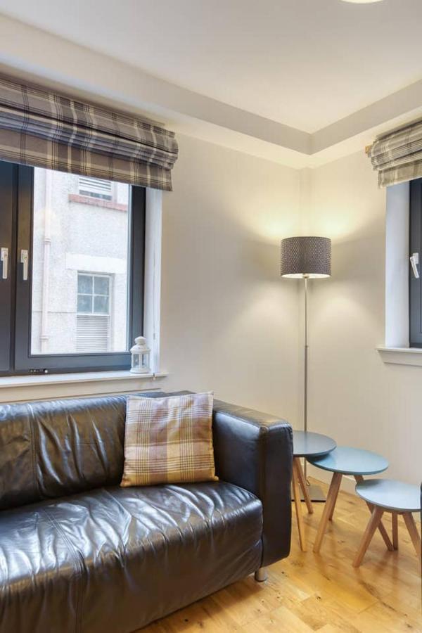 Appartement *amazing Location!*in Heart Of The City. 2br & Cot EDI