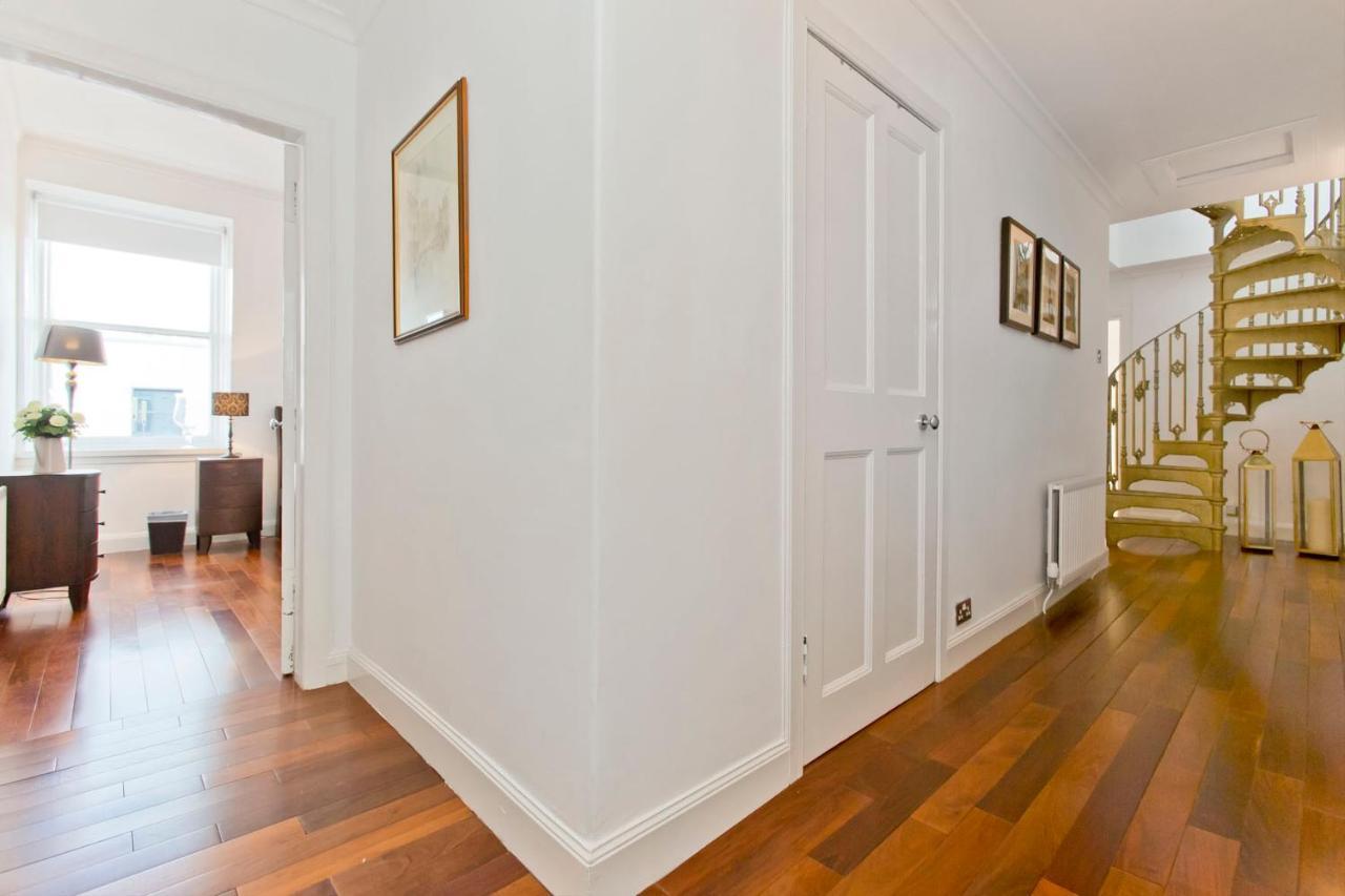 Exquisite & Lively With Fireplace & Panoramic Views