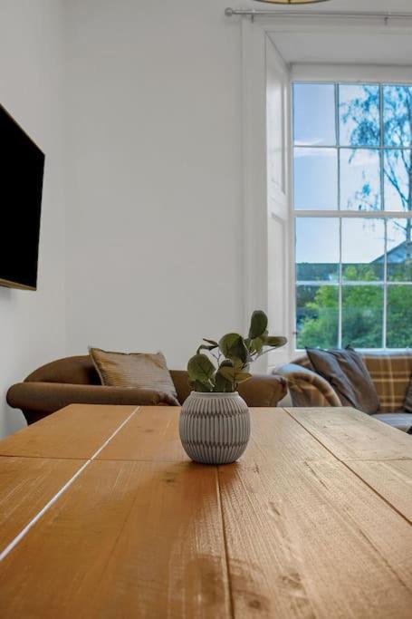 Luxury 3 Bed 2 Bath Main Door Apartm At Wardie Bay Apartment Edinburgh