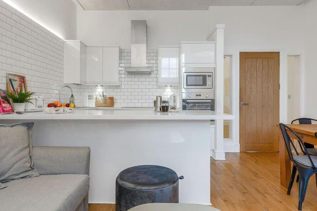 Luxury 3 Bed 2 Bath Main Door Apartm At Wardie Bay Apartment Edinburgh