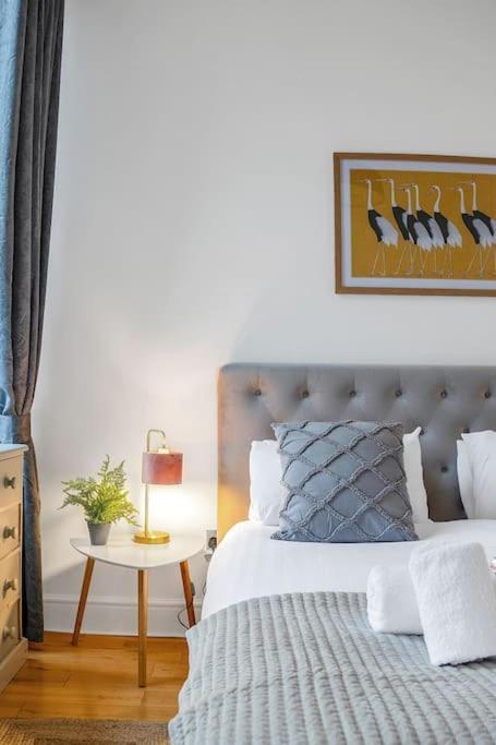 Luxury 3 Bed 2 Bath Main Door Apartm At Wardie Bay * Edinburgh