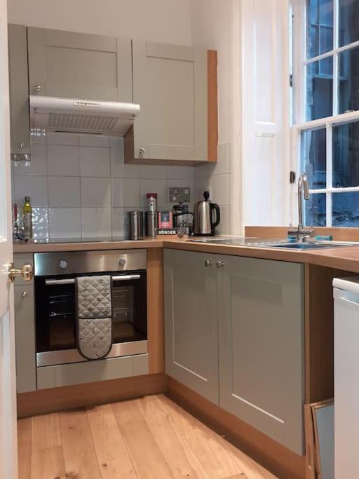 Charm & Character On Historic Rose Street