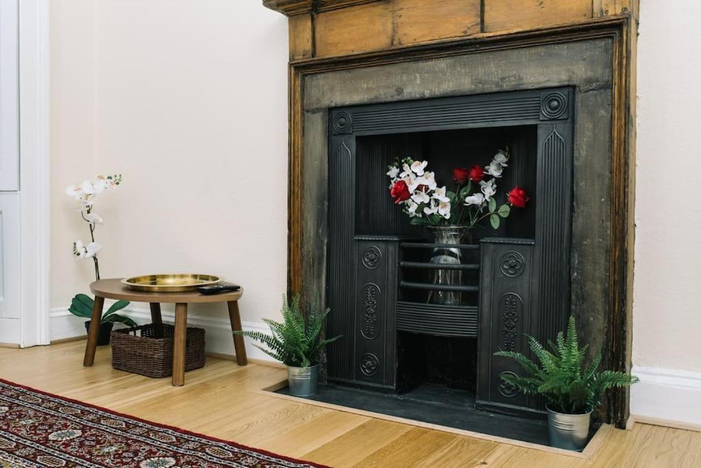 Charm & Character On Historic Rose Street * Édimbourg