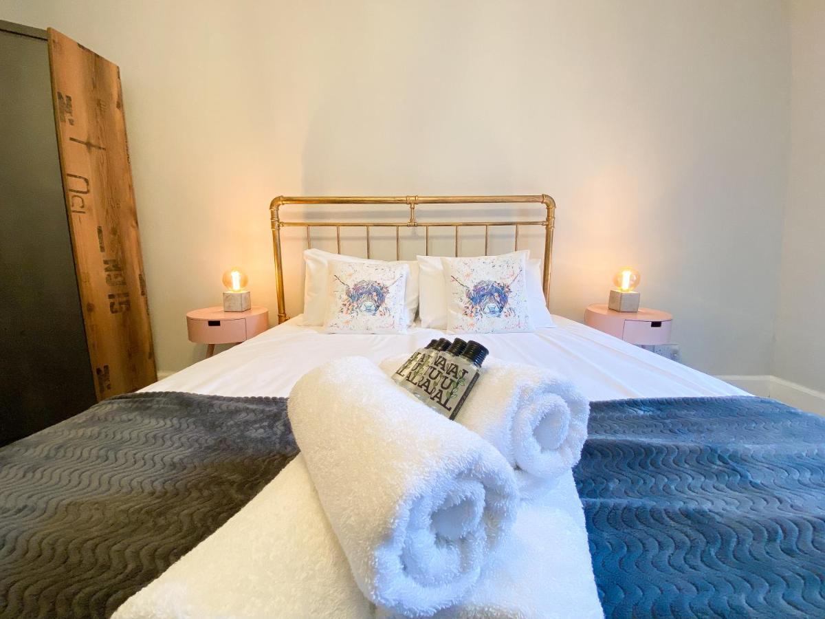 Rose Street's Hidden Treasure- 2bed Newly Refurbished