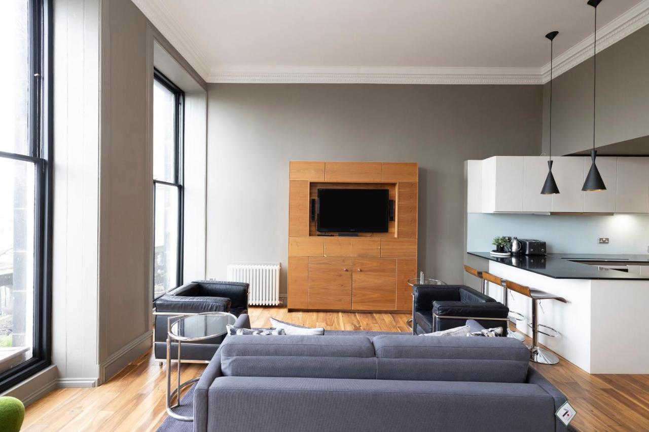Joivy Chic 2br With Views At The Heart Of Old Town Apartment Edinburgh