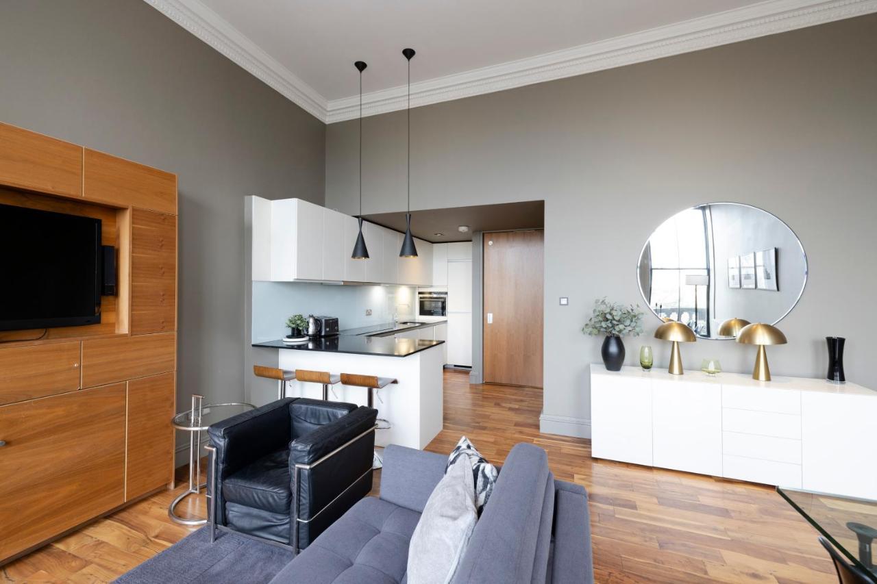 Apartment Joivy Chic 2br With Views At The Heart Of Old Town