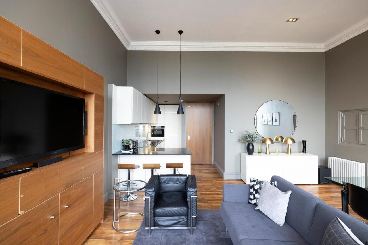 Apartment Joivy Chic 2br With Views At The Heart Of Old Town
