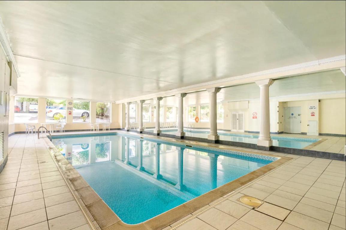 Appartement Bright 3 Bed Flat With Pool & Parking *