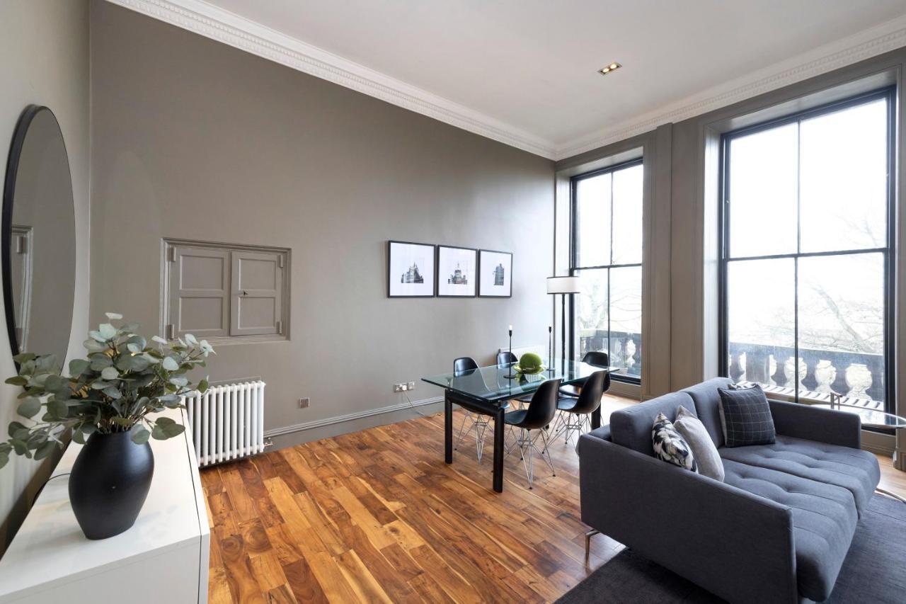 Joivy Chic 2br With Views At The Heart Of Old Town Edinburgh