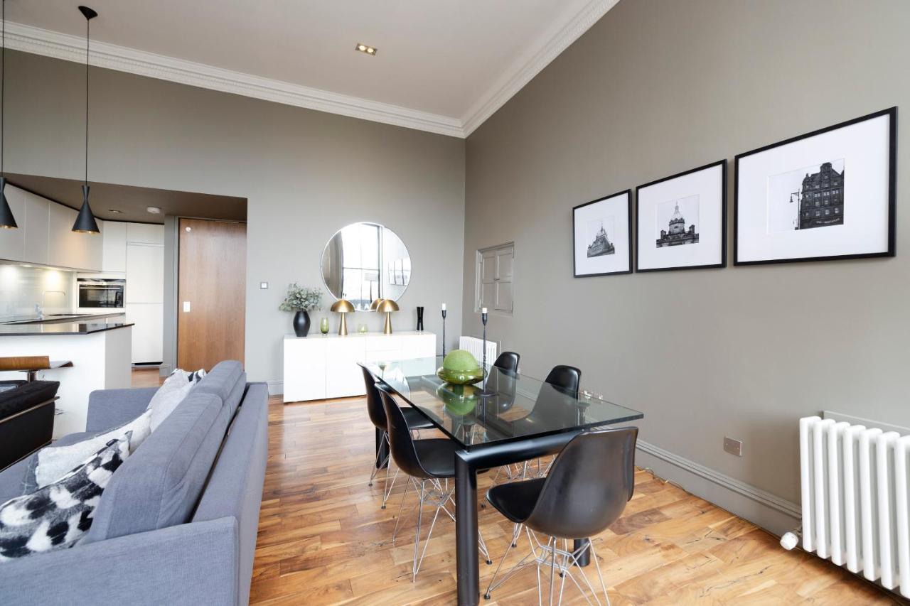 Joivy Chic 2br With Views At The Heart Of Old Town