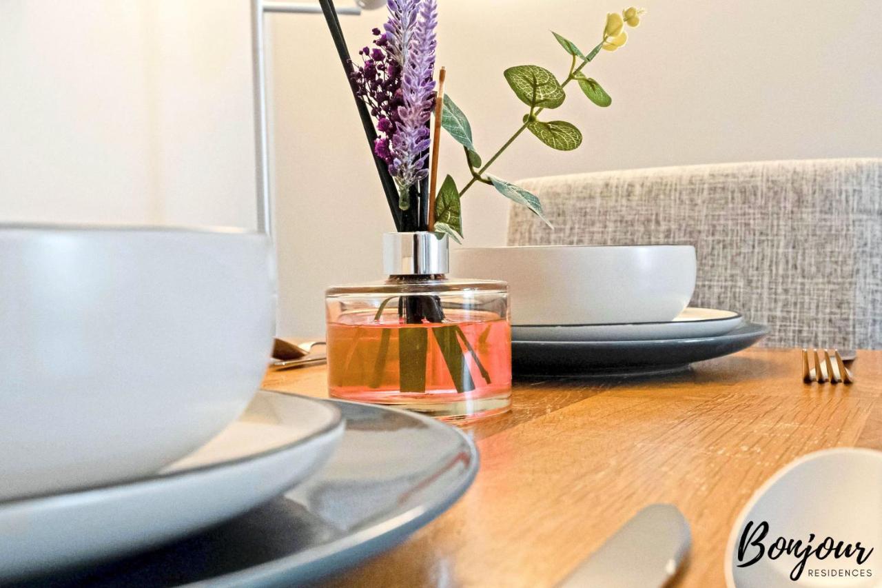 Mabillon - Gorgeous-haymarket, City Centre-free Parking By Bonjour Residences Appartement