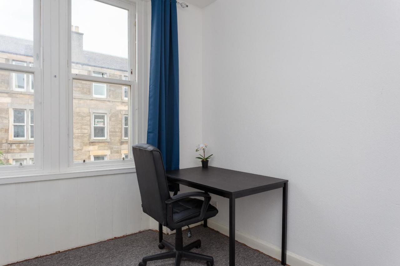 Fountain Park 1bed Apartment Edinburgh