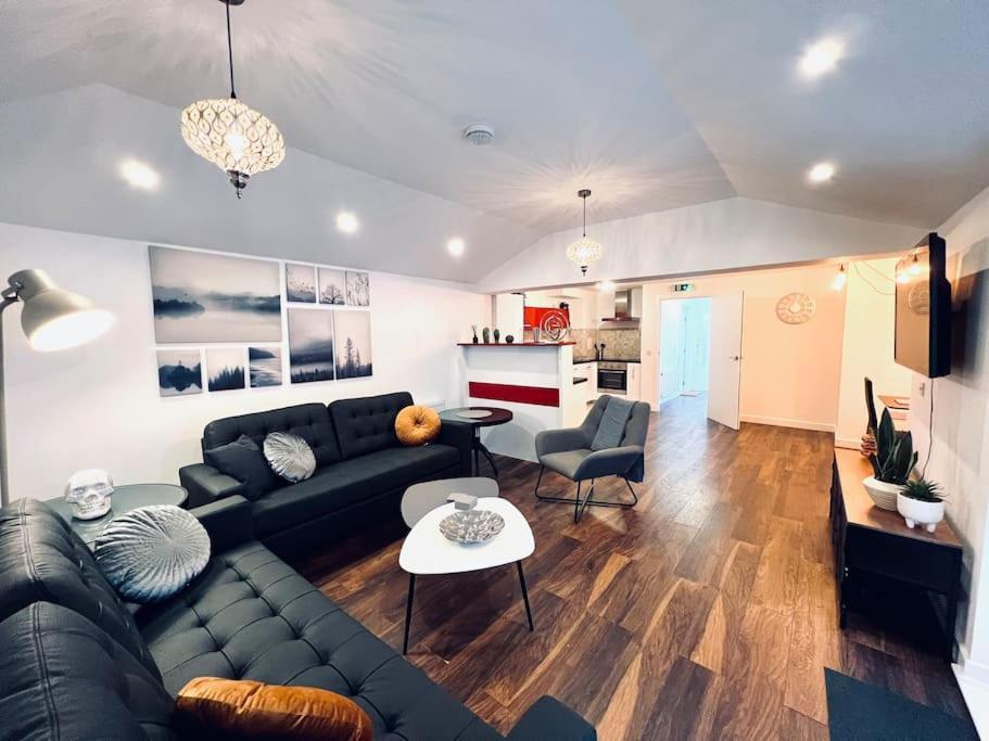Ferienhaus Luxe 4 Bedroom Centre House