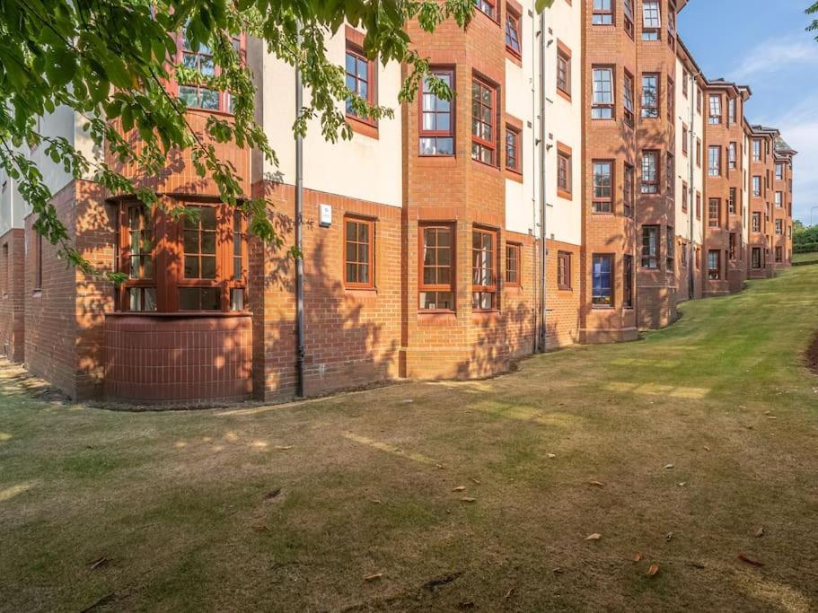 Luxury 2bed 2bath Flat In City Centre- Free Parking! Appartement *