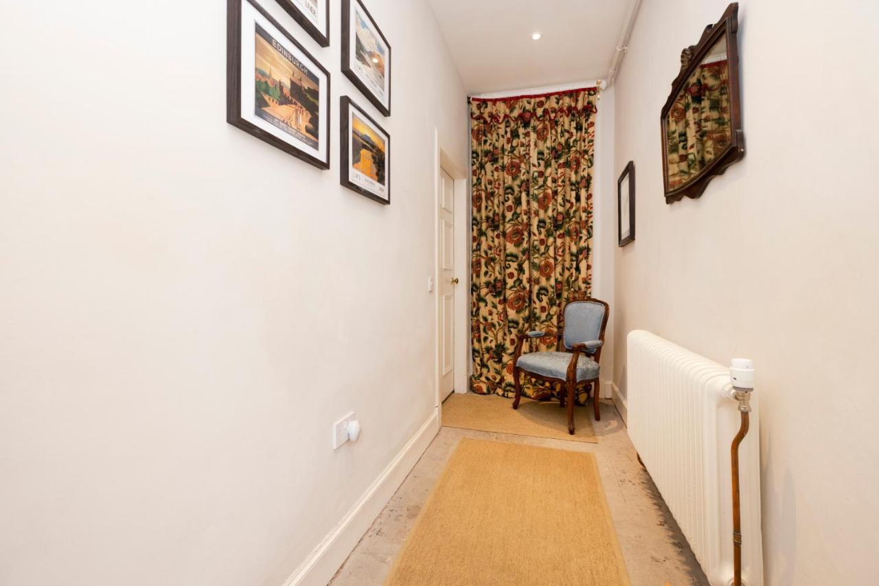 Charming Hideaway In Centre *