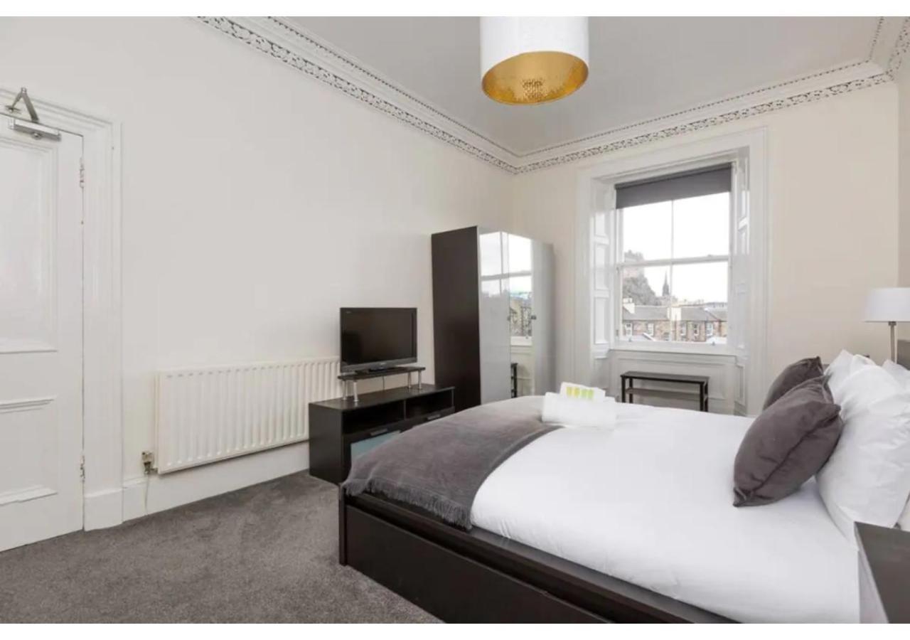 Apartment Joivy Spacious 3-bed Flat With Castle Views *