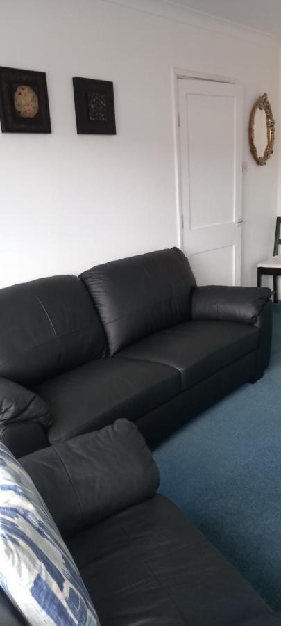Apartment Ideal Location With Free On-site Private Parking