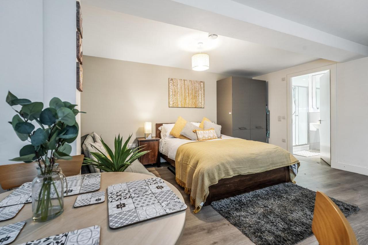 Apartment Spacious & Cosy Studio Flat In The Heart Of Centre