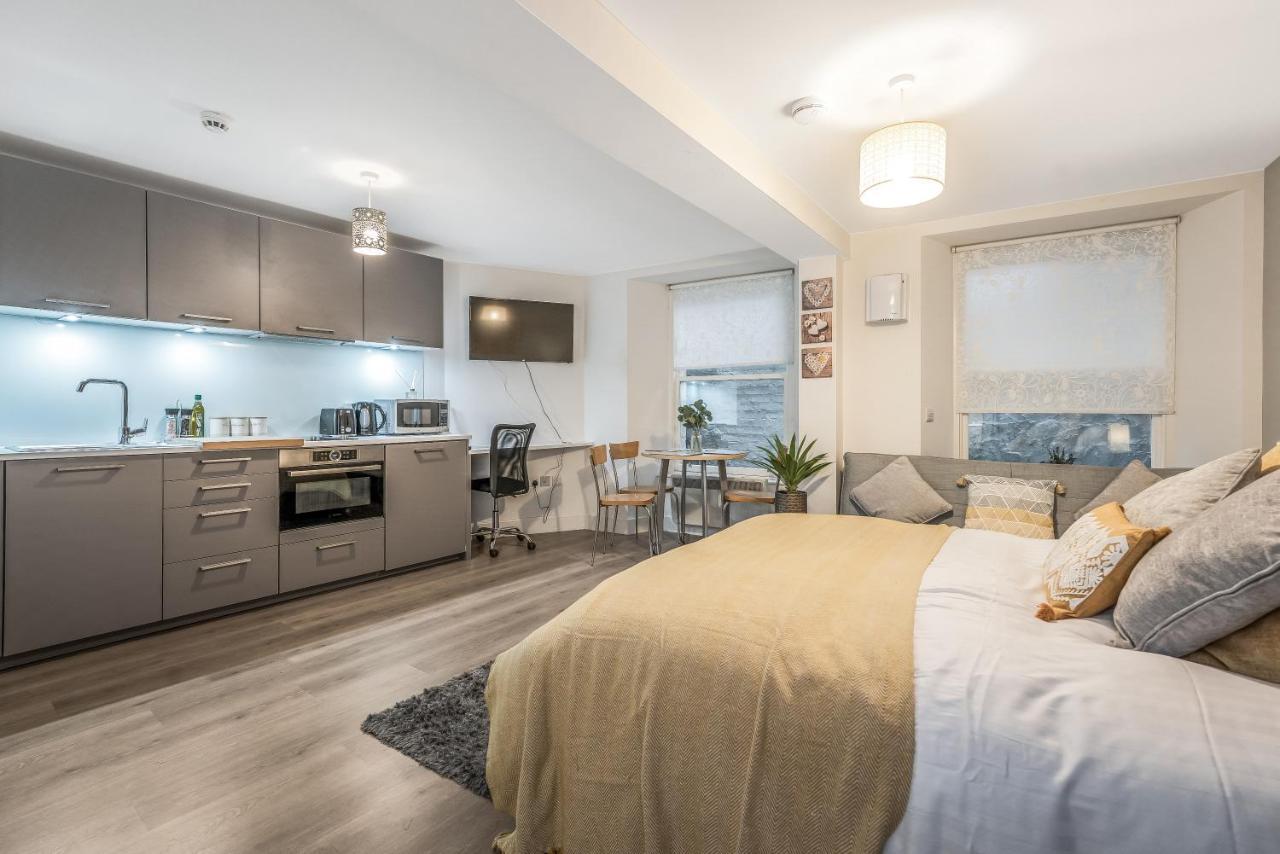 Spacious & Cosy Studio Flat In The Heart Of Centre Apartment