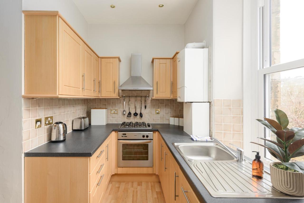 The Raeburn - Stockbridge Apartment Edinburgh