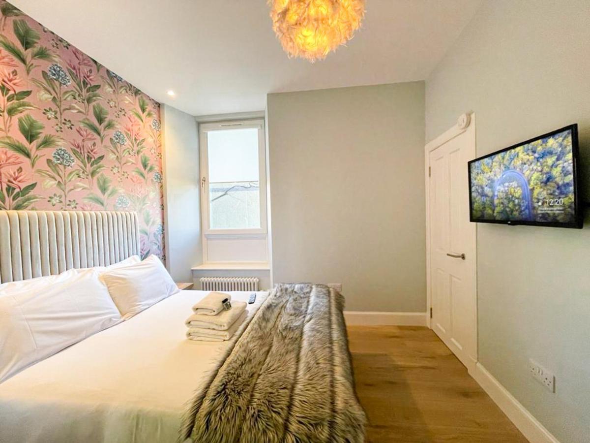 Beautiful 2br, Private Entry In Vibrant Leith