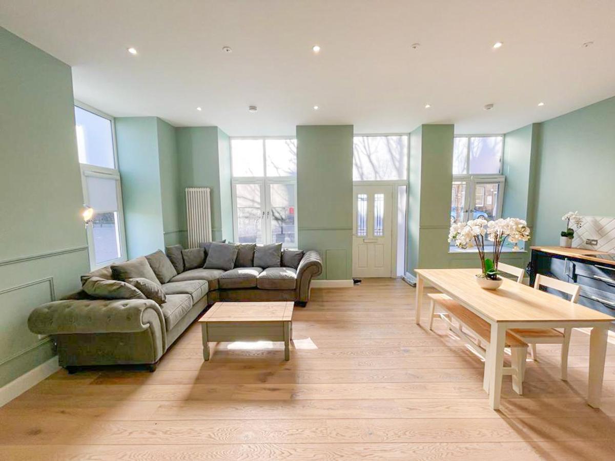 Beautiful 2br, Private Entry In Vibrant Leith Apartment *