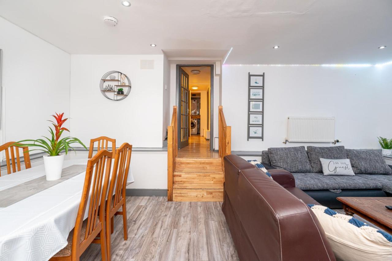 Luxury Five Bedroom Deluxe Duplex I Centre I Fountainpark * Edinburgh