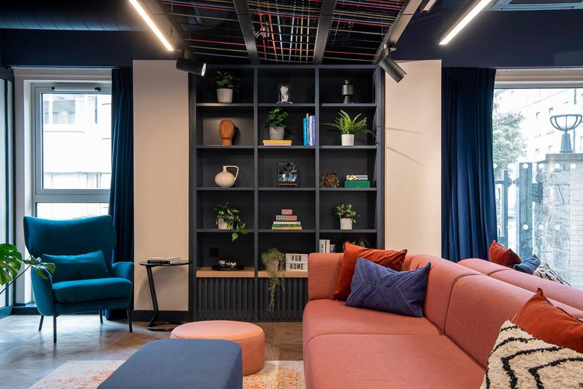 Apartment Sleek Studios, And Private Bedrooms At Silk Mill Close To Old Town