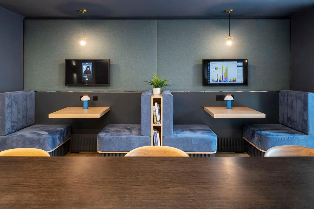 Apartment Sleek Studios, And Private Bedrooms At Silk Mill Close To Old Town